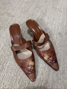 ICON Los Angeles 7M leather 2” head  of a women sling